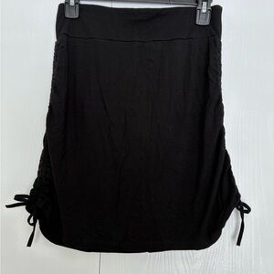 Soft Elegant Mid Thighs Length Skirt With Ruched . Shorts Inside Black Small